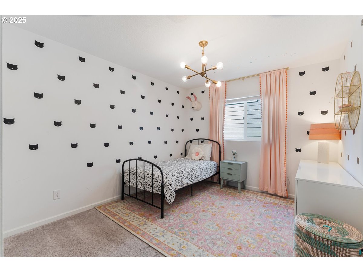 17019 Southeast Rhododendron Street Happy Valley, OR 97086 - Photo 15 of 25 Gallery Image 15