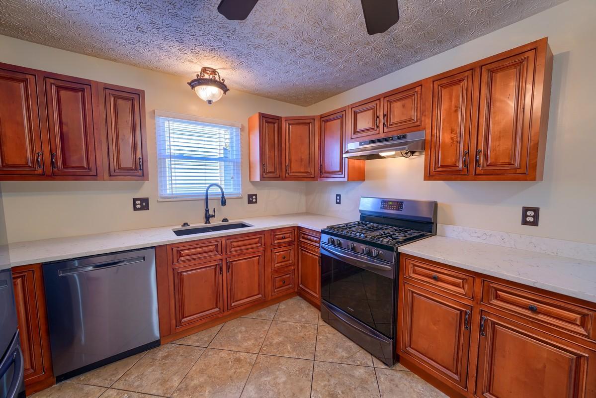 3252 West Case Road Dublin, OH 43017 - Photo 8 of 32 Gallery Image 8