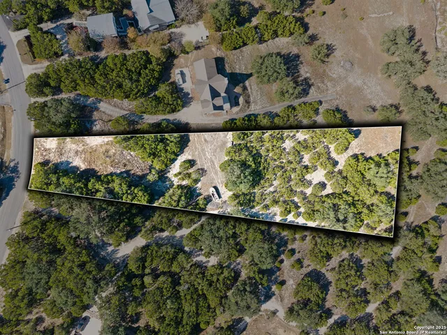 $225,000 | 1161 Post Oak Drive, Canyon Lake, TX 78133