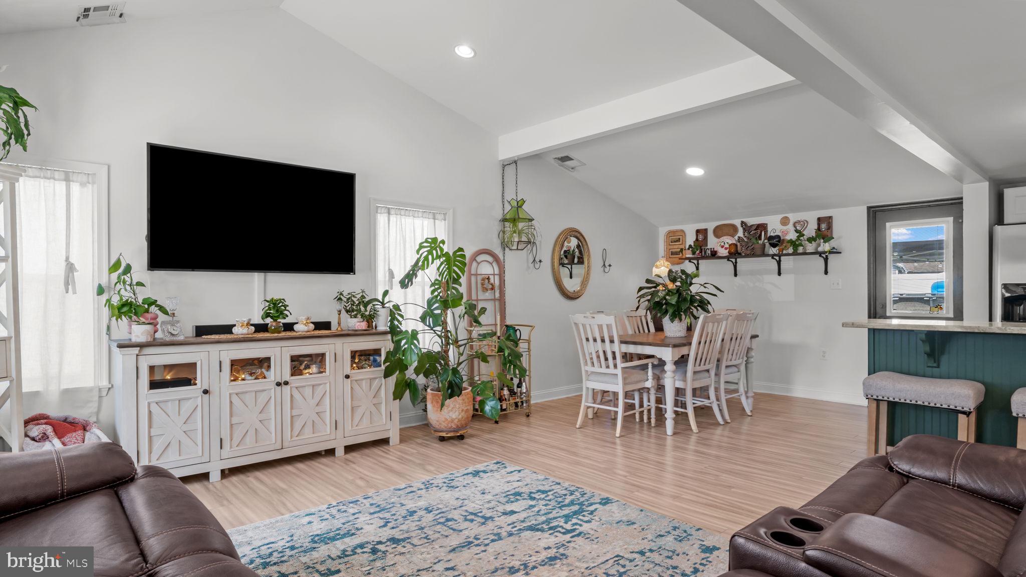57 Island Road Levittown, PA 19057 - Photo 17 of 50 Gallery Image 17