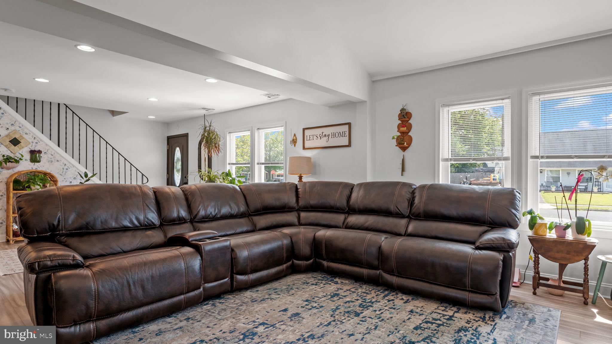 57 Island Road Levittown, PA 19057 - Photo 19 of 50 Gallery Image 19