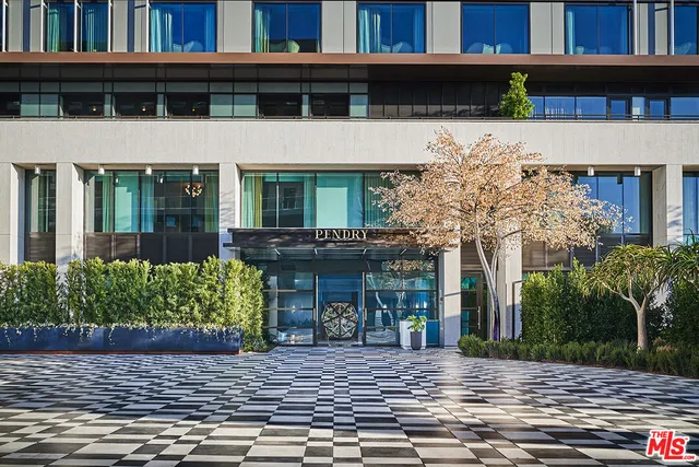 $29,500 | 8420 Sunset Boulevard, Unit 405, West Hollywood, CA 90069