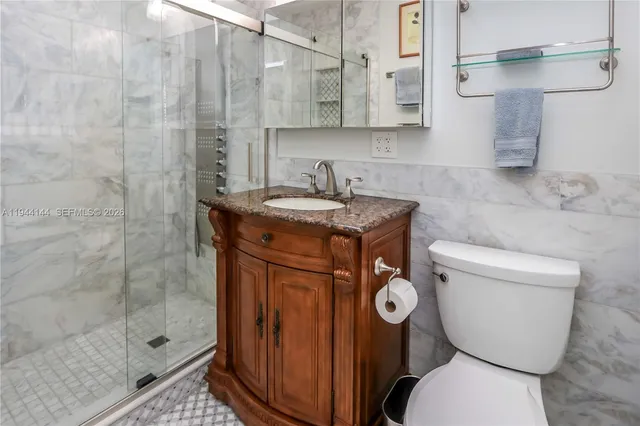 $5,000 | 1247 Washington Street, Hollywood, FL 33019