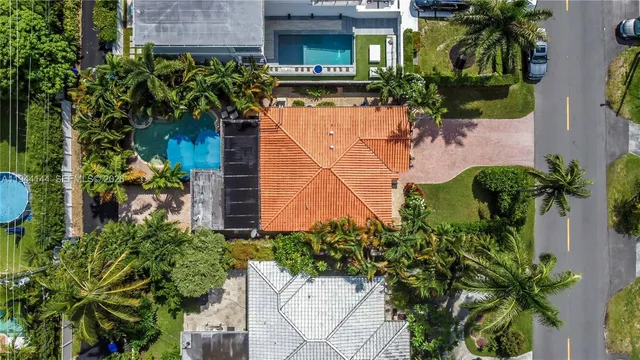 $5,000 | 1247 Washington Street, Hollywood, FL 33019