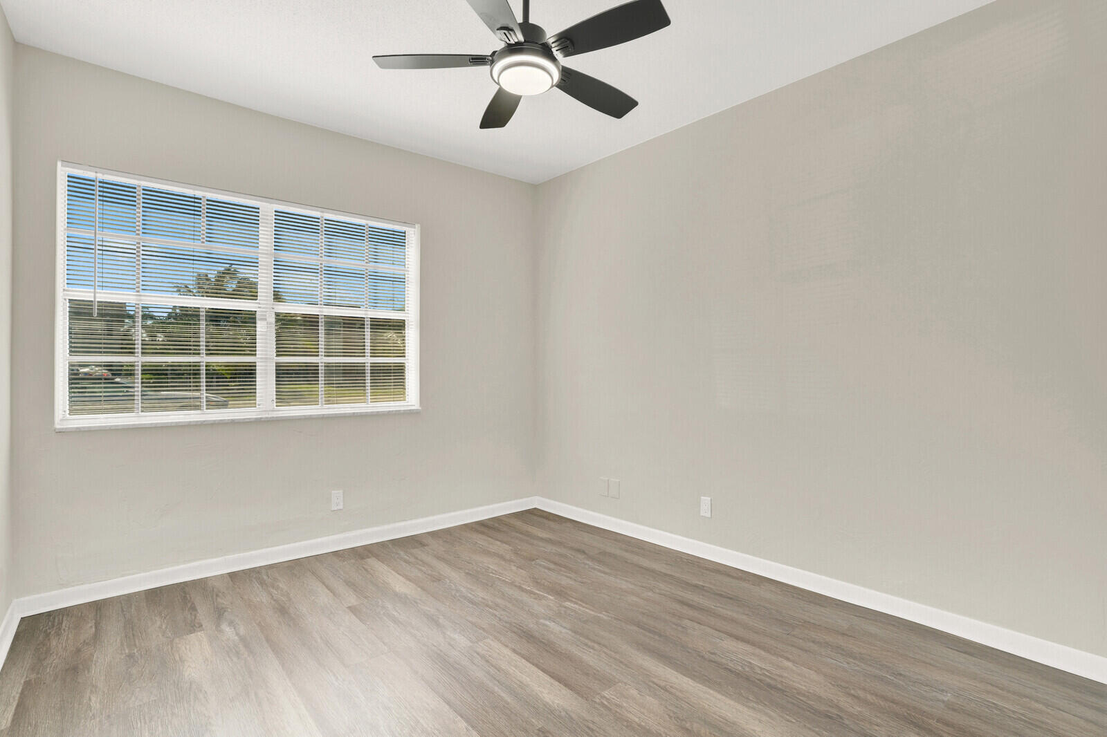 299 Southwest 7th Street, Unit 1040 Boca Raton, FL 33432 - Photo 15 of 17 Bedroom