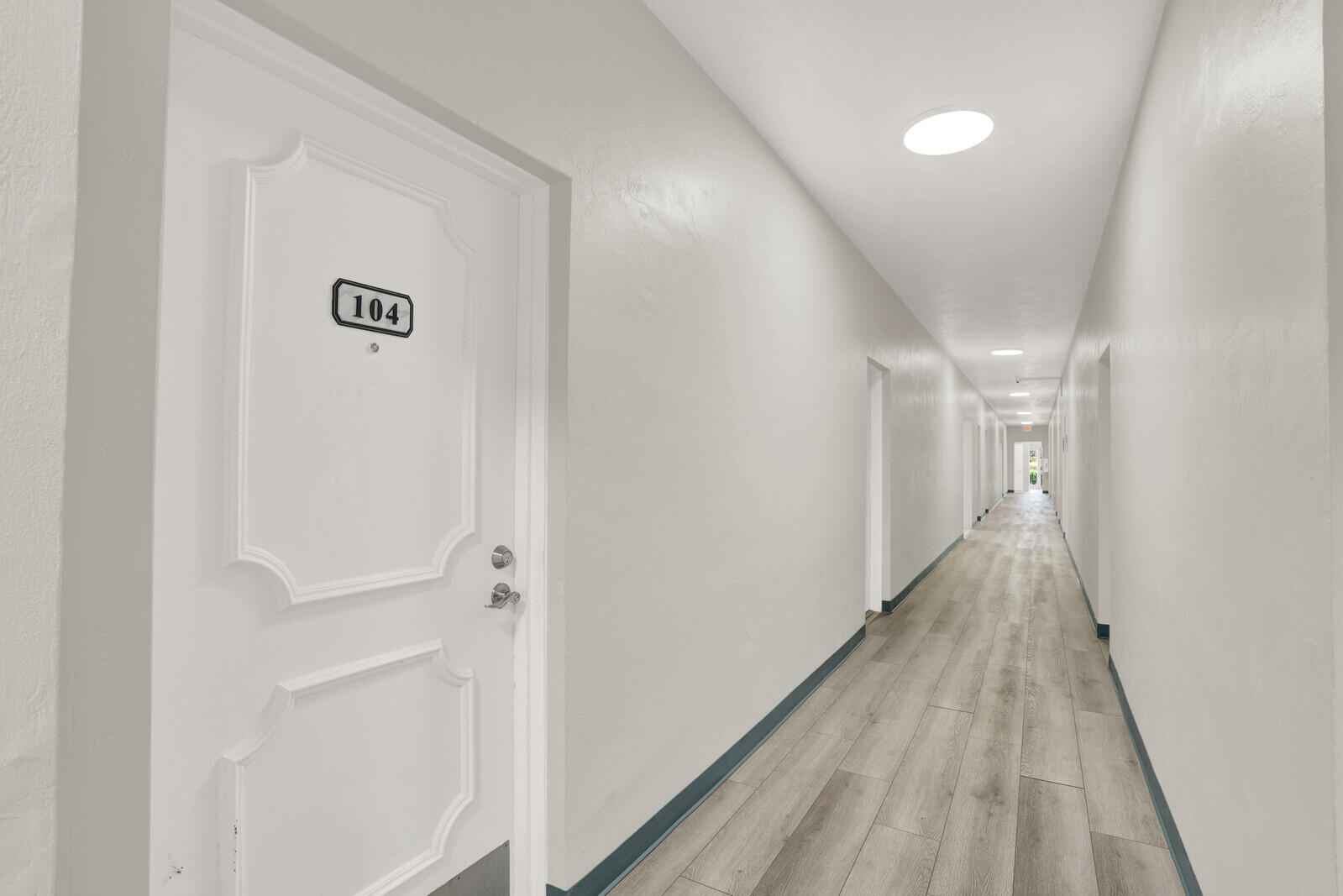 299 Southwest 7th Street, Unit 1040 Boca Raton, FL 33432 - Photo 3 of 17 Unit Entrance