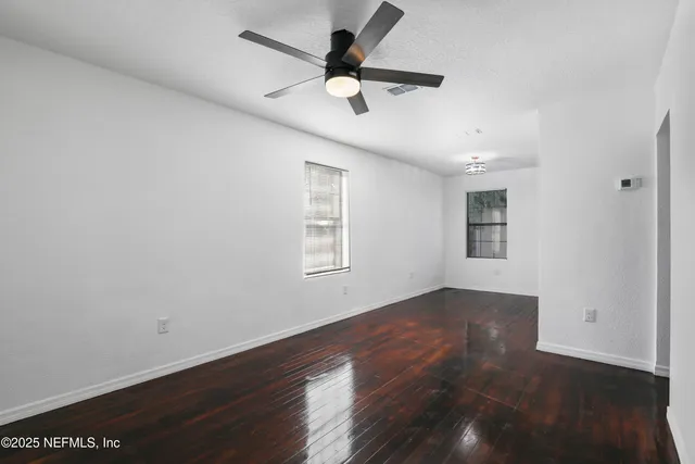 $1,600 | 5246 Sunderland Road, Jacksonville, FL 32210