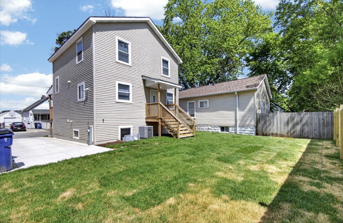 1321 Terrace Avenue Racine, WI 53403 - Photo 26 of 29 IMG_9327