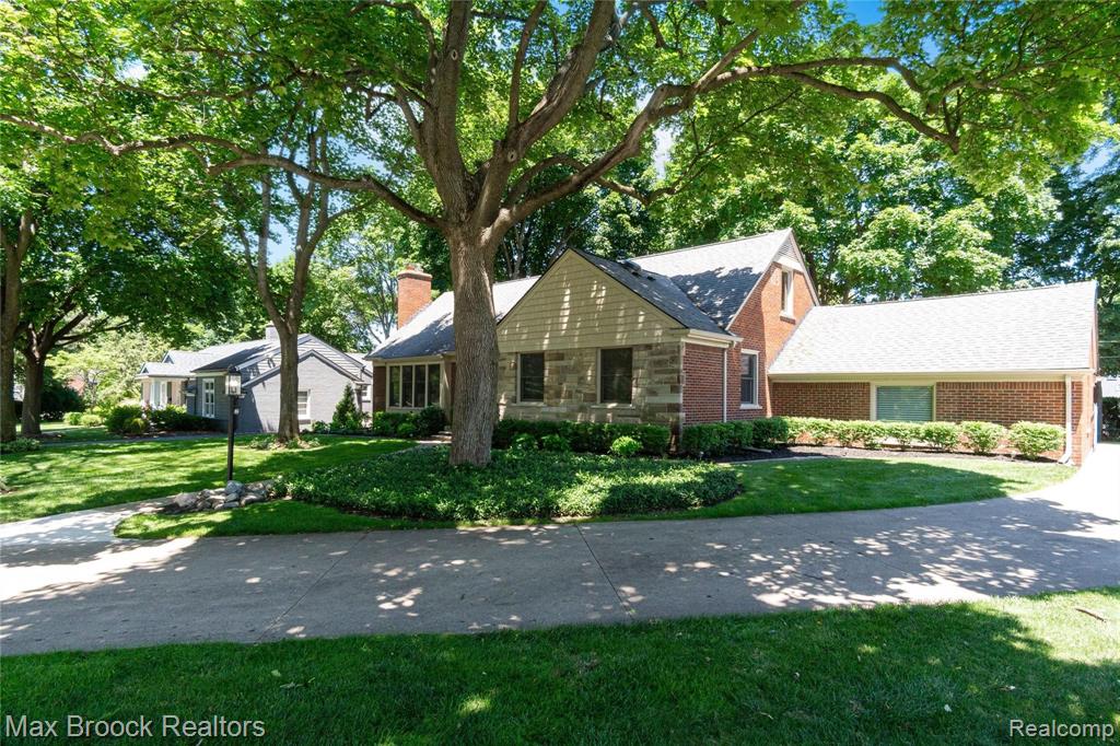 3636 Tuckahoe Road Bloomfield Hills, MI 48301 - Photo 2 of 35
