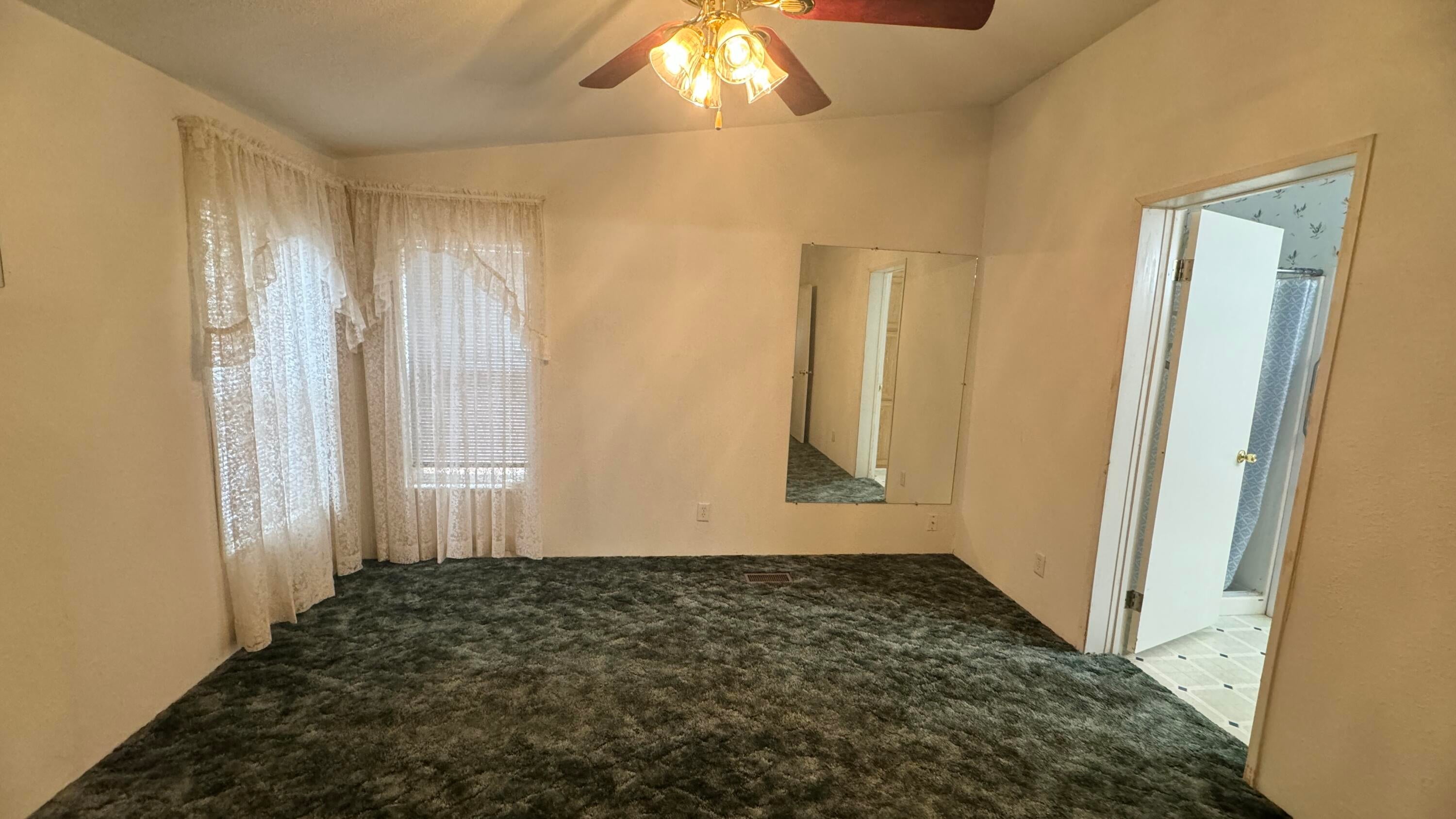 9777 Old Fort Road Klamath Falls, OR 97601 - Photo 20 of 45 Primary Bedroom