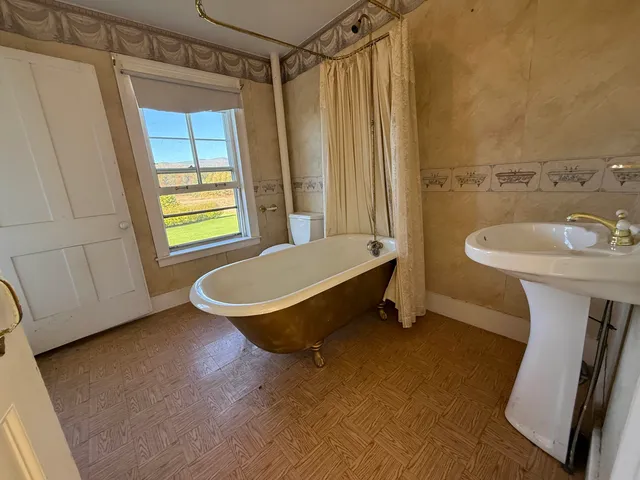 $669,900 | 6614 Main Road, West Haven, VT 05743