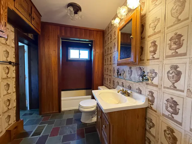 $669,900 | 6614 Main Road, West Haven, VT 05743