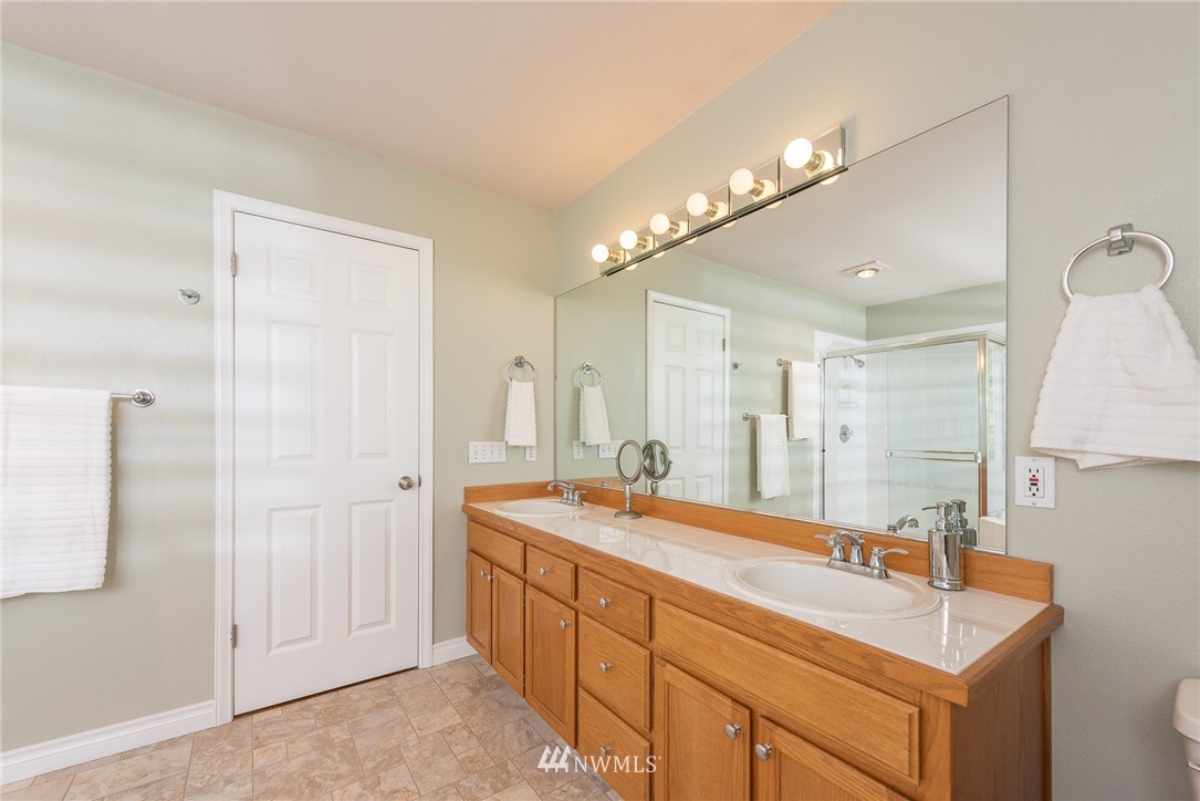 22601 17th Place West Bothell, WA 98021 - Photo 17 of 25