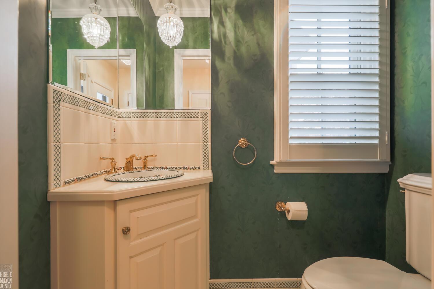 206 Stephens Road Grosse Pointe, MI 48236 - Photo 10 of 44