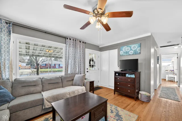 $209,000 | 426 North 14th Avenue, Beech Grove, IN 46107