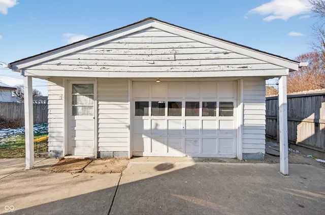 $209,000 | 426 North 14th Avenue, Beech Grove, IN 46107