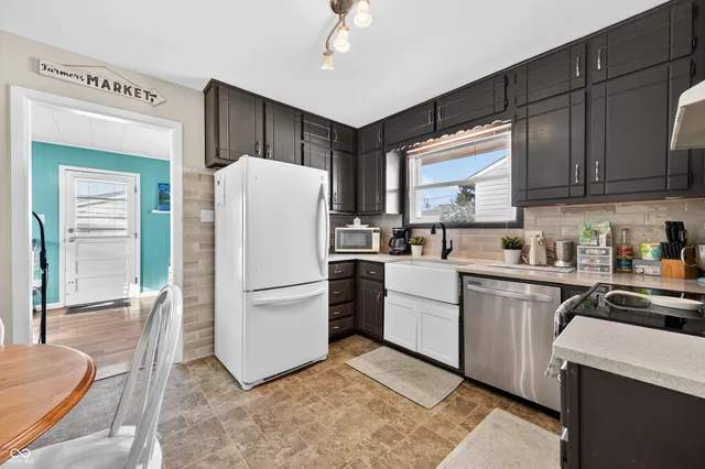 $209,000 | 426 North 14th Avenue, Beech Grove, IN 46107