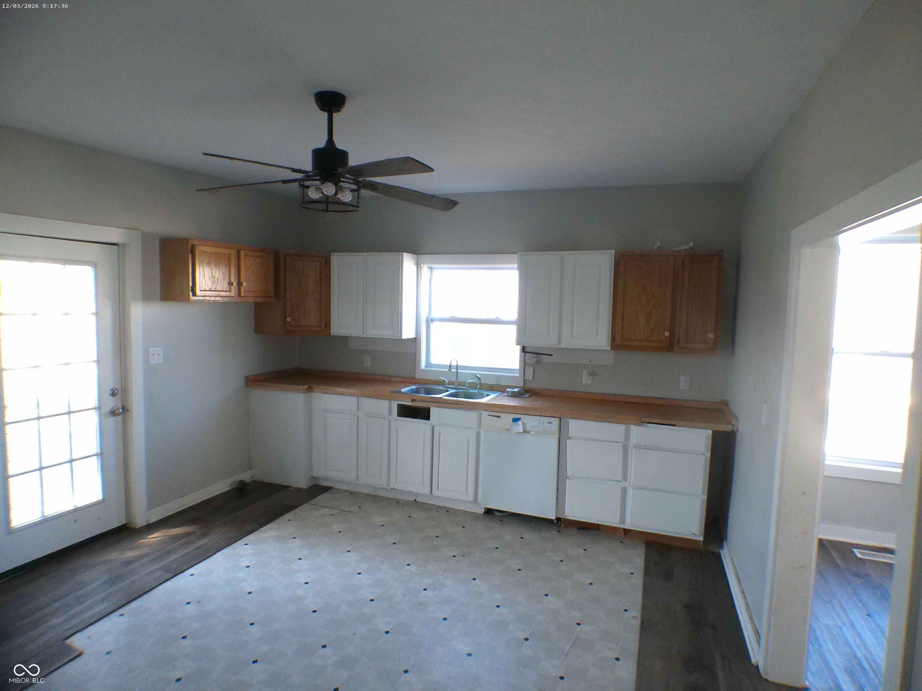 531 Jackson Street Hope, IN 47246 - Photo 7 of 22