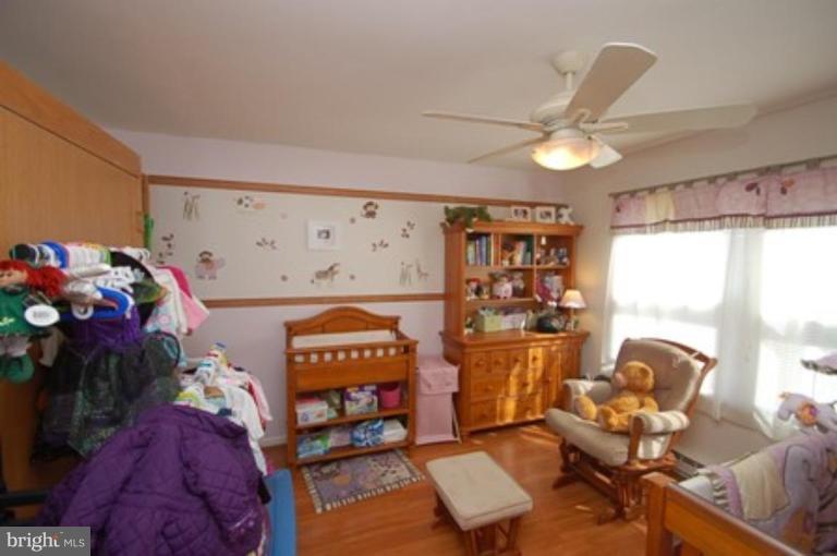 300 South Johnson Road Sterling, VA 20164 - Photo 10 of 16 Den