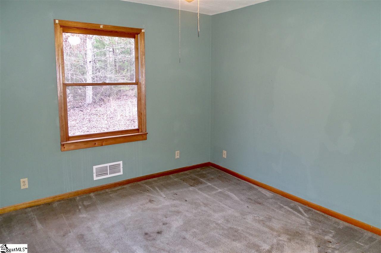 566 Slatton Shoals Road Pelzer, SC 29669 - Photo 17 of 35