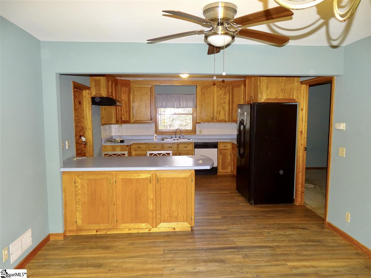 566 Slatton Shoals Road Pelzer, SC 29669 - Photo 5 of 35