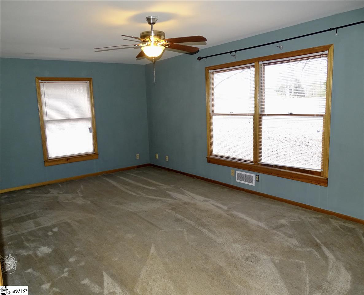 566 Slatton Shoals Road Pelzer, SC 29669 - Photo 7 of 35