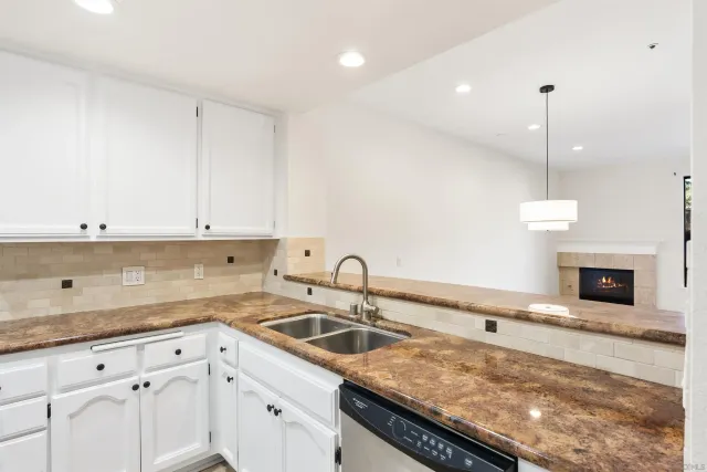 $529,000 | 5805 Friars Road, Unit 2115, San Diego, CA 92110