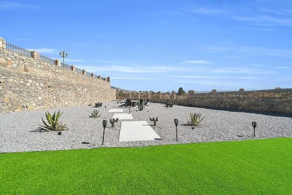 $635,000 | 354 El Camino Drive, El Paso, TX 79912