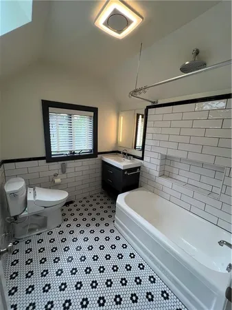 $4,700 | 127 Westland Drive, Pittsburgh, PA 15217