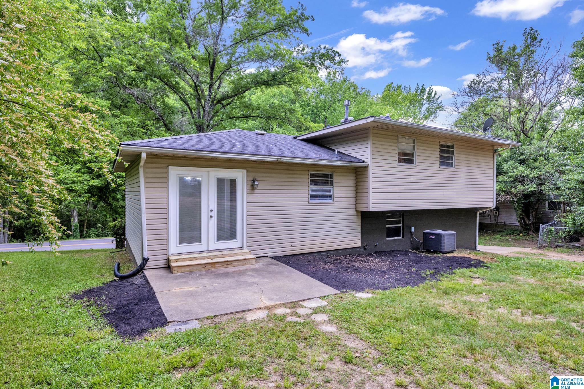 729 North Pine Hill Road Birmingham, AL 35217 - Photo 4 of 22