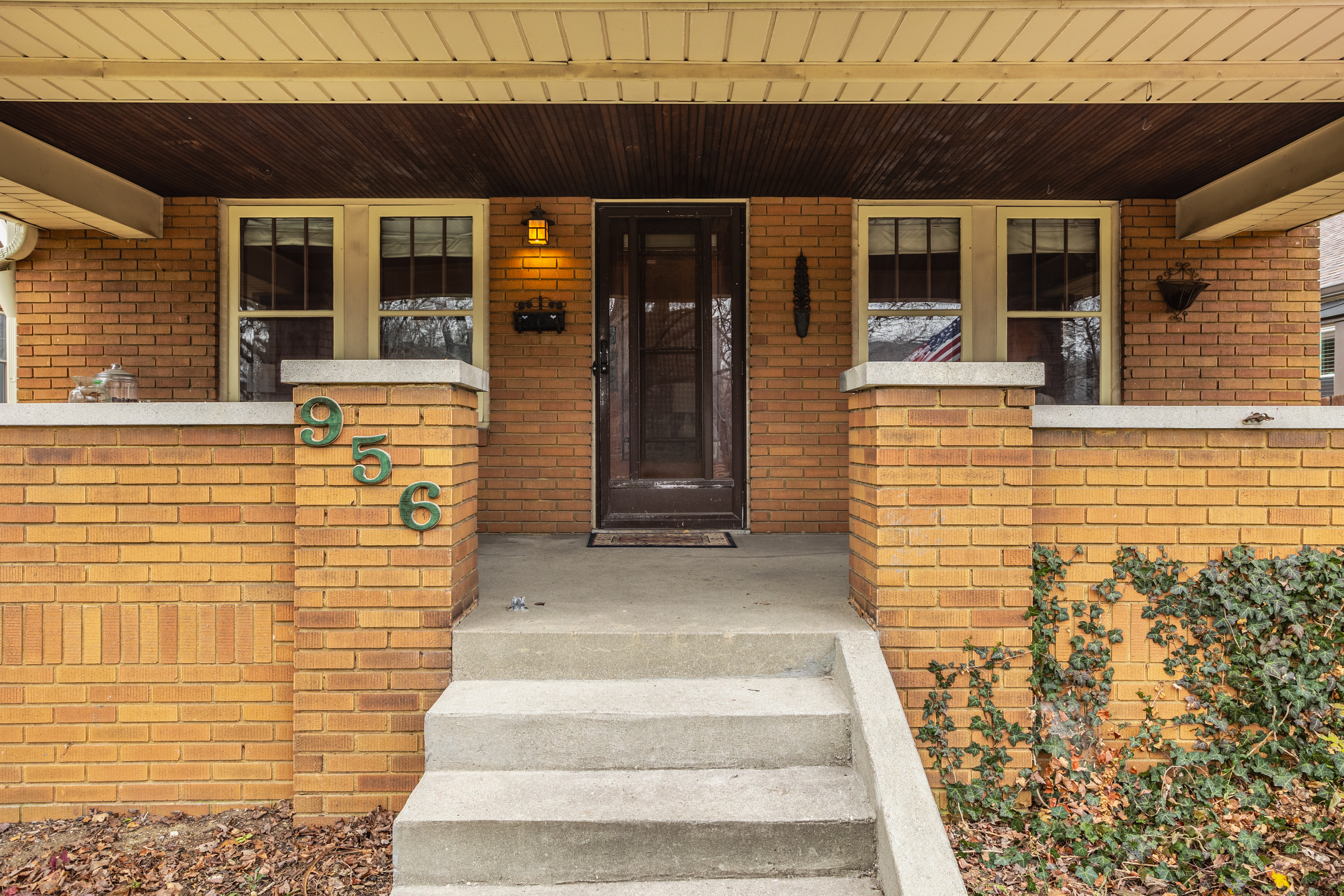 956 North Audubon Road Indianapolis, IN 46219 - Photo 3 of 31 Gallery Image 3