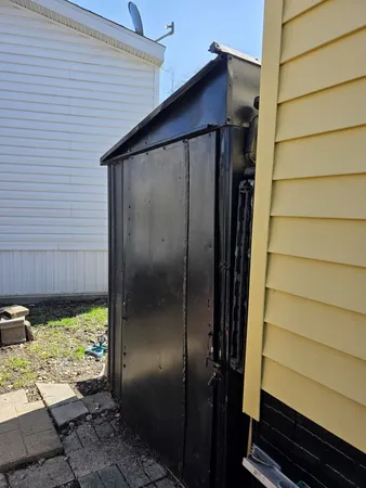 a bathroom with a toilet