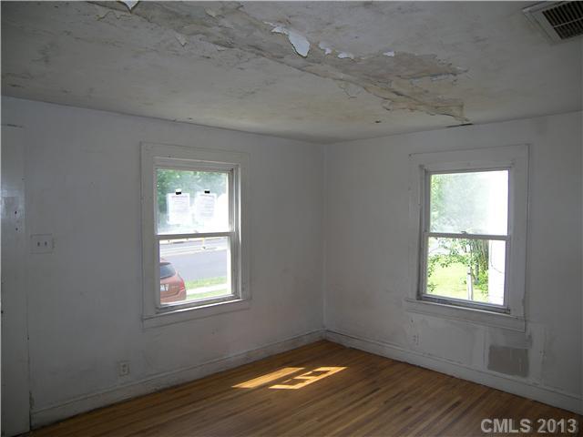 4113 South Tryon Street Charlotte, NC 28217 - Photo 2 of 9