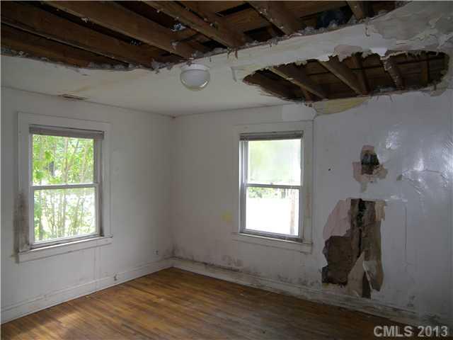 4113 South Tryon Street Charlotte, NC 28217 - Photo 4 of 9