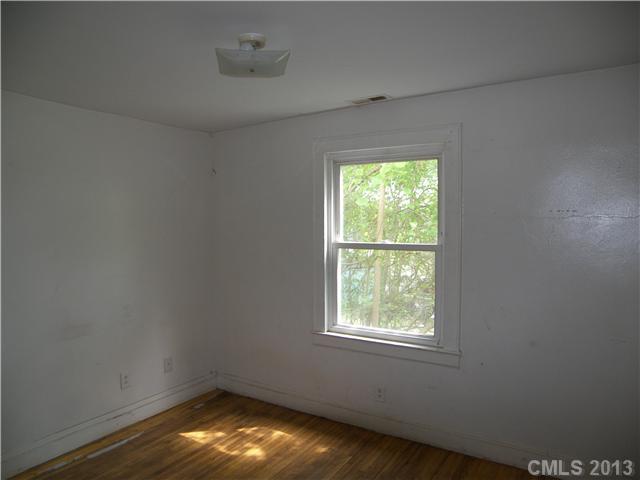 4113 South Tryon Street Charlotte, NC 28217 - Photo 5 of 9