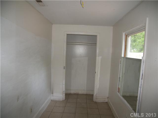 4113 South Tryon Street Charlotte, NC 28217 - Photo 7 of 9