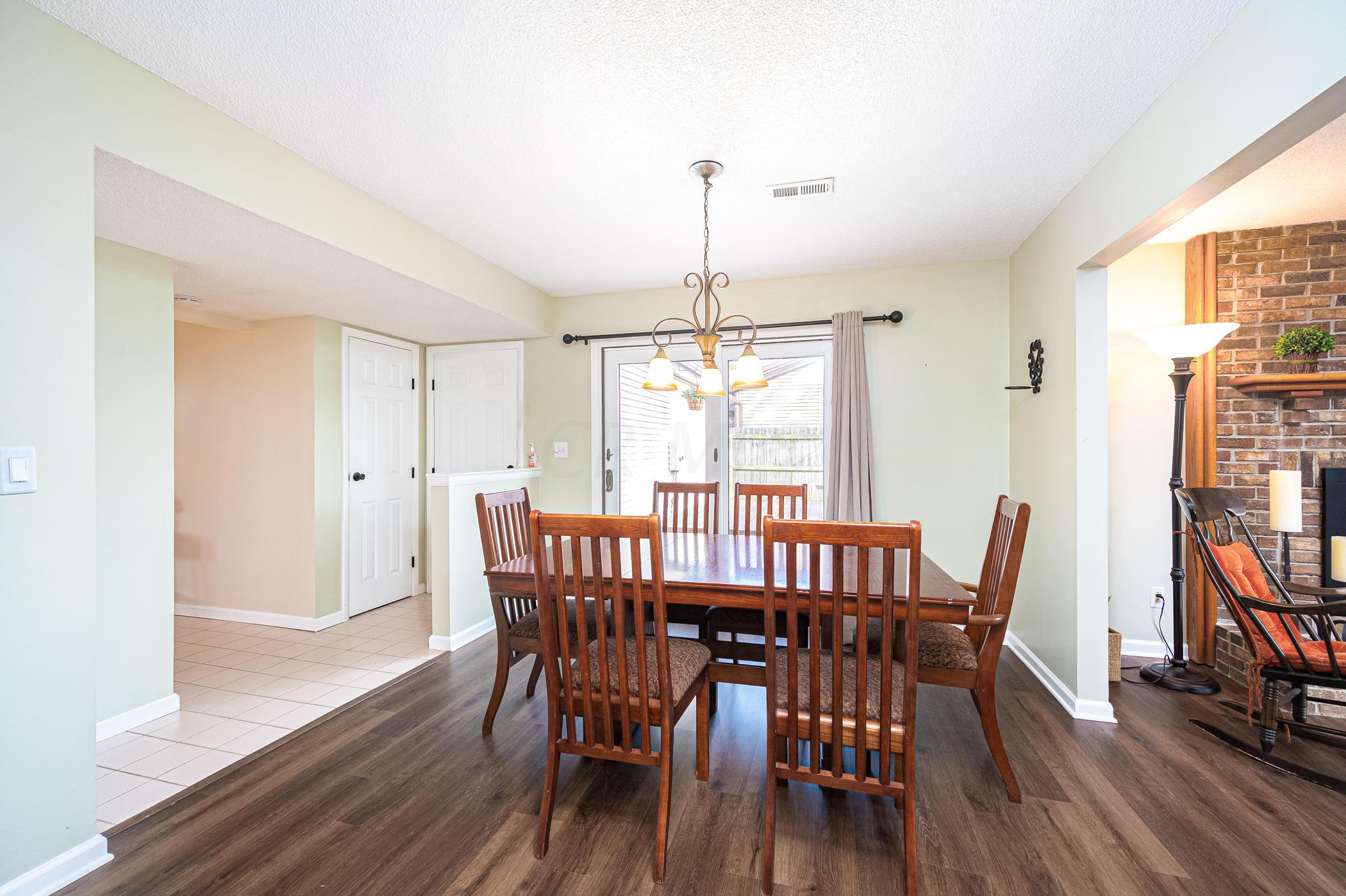 2711 West Case Road Columbus, OH 43235 - Photo 19 of 42 Gallery Image 19