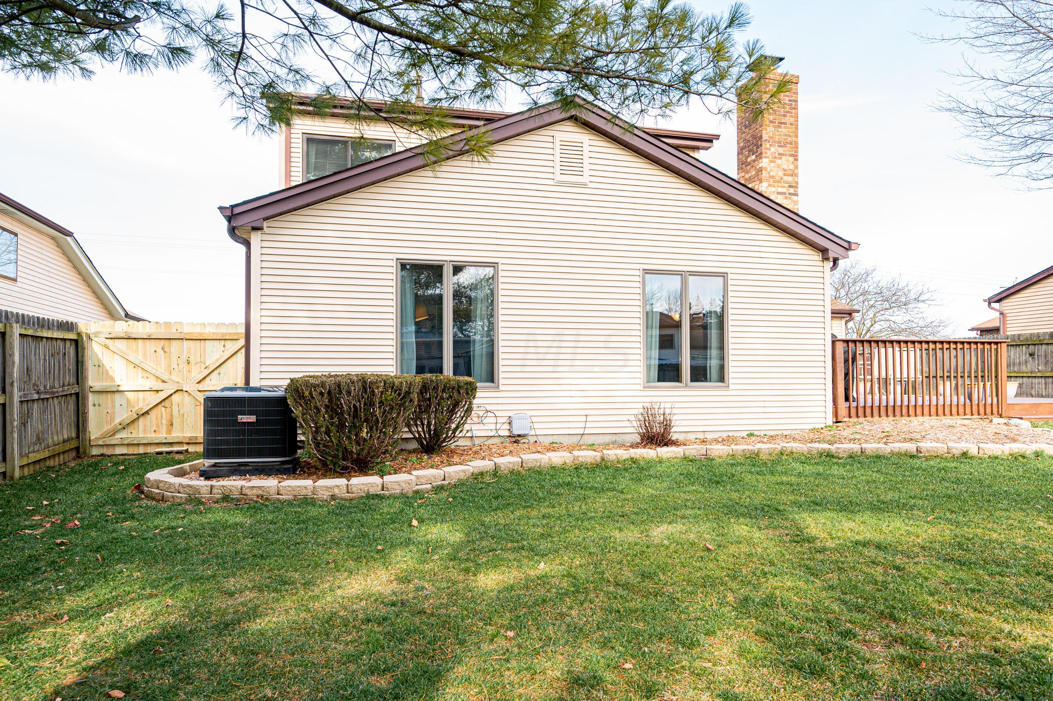 2711 West Case Road Columbus, OH 43235 - Photo 39 of 42 Gallery Image 39