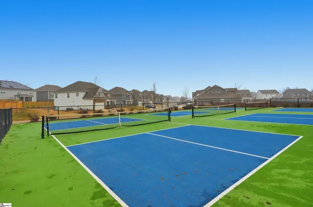 $409,000 | 4076 Moffre Drive, Boiling Springs, SC 29316