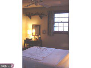 984 Cadmus Road Pottstown, PA 19465 - Photo 4 of 6