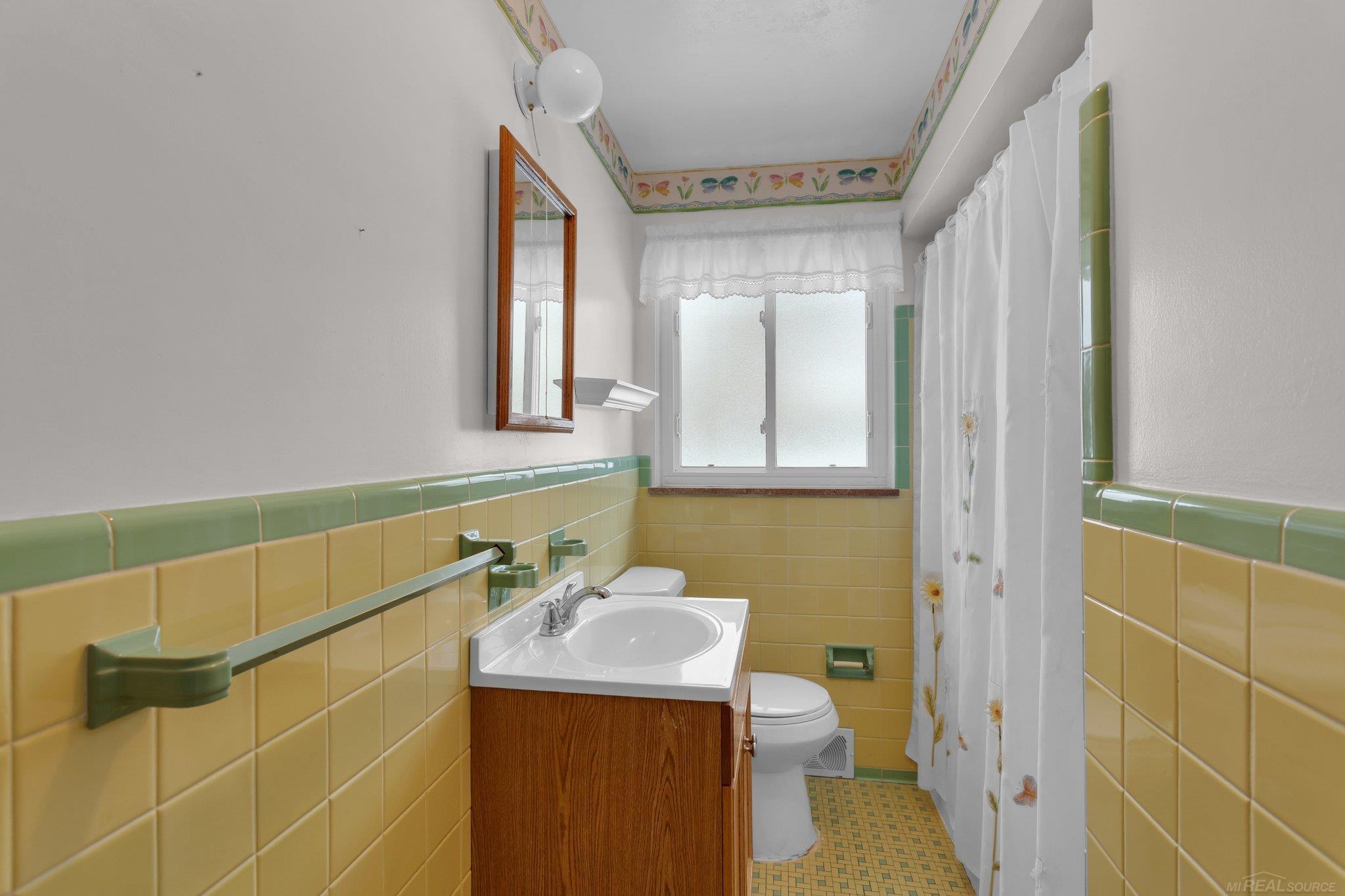1009 1st Street Rochester, MI 48307 - Photo 15 of 24