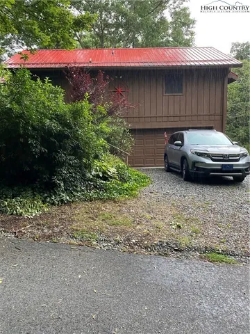 $489,999 | 164 Rocky Meadows Road, Newland, NC 28657