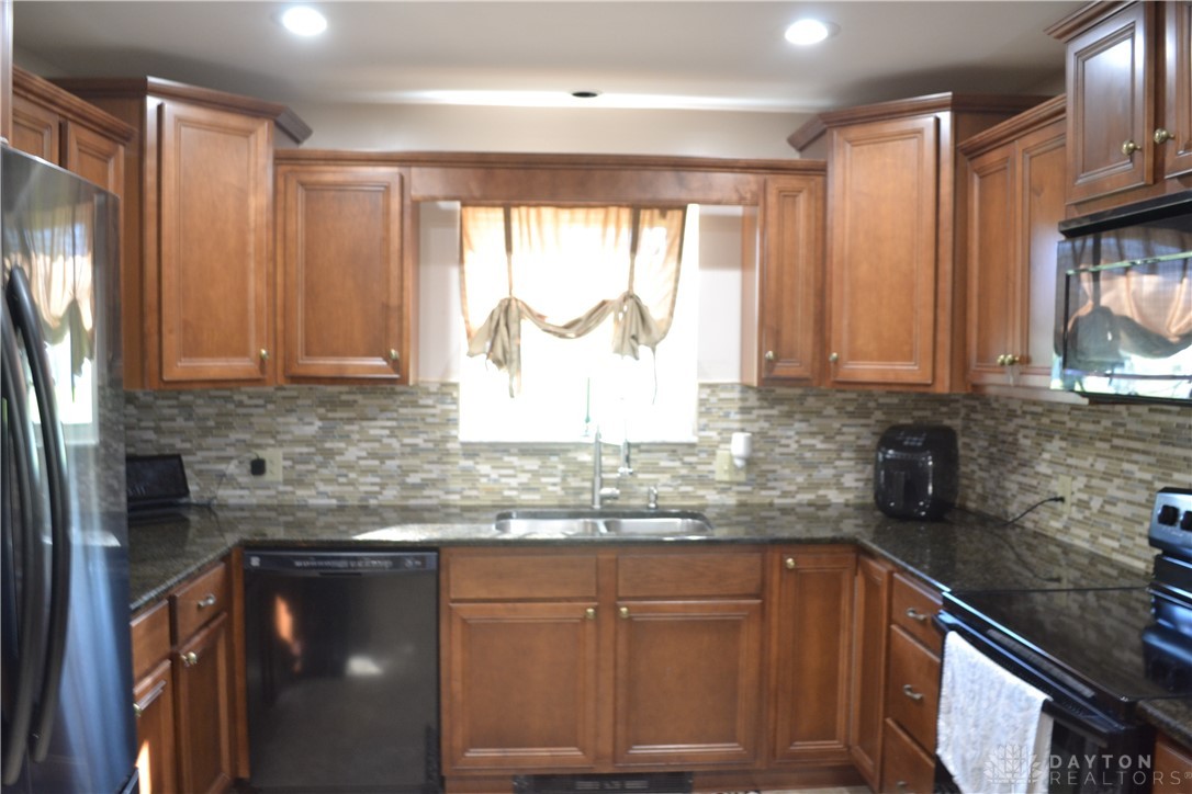 3695 Springboro Road Lebanon, OH 45036 - Photo 15 of 41 Gallery Image 15