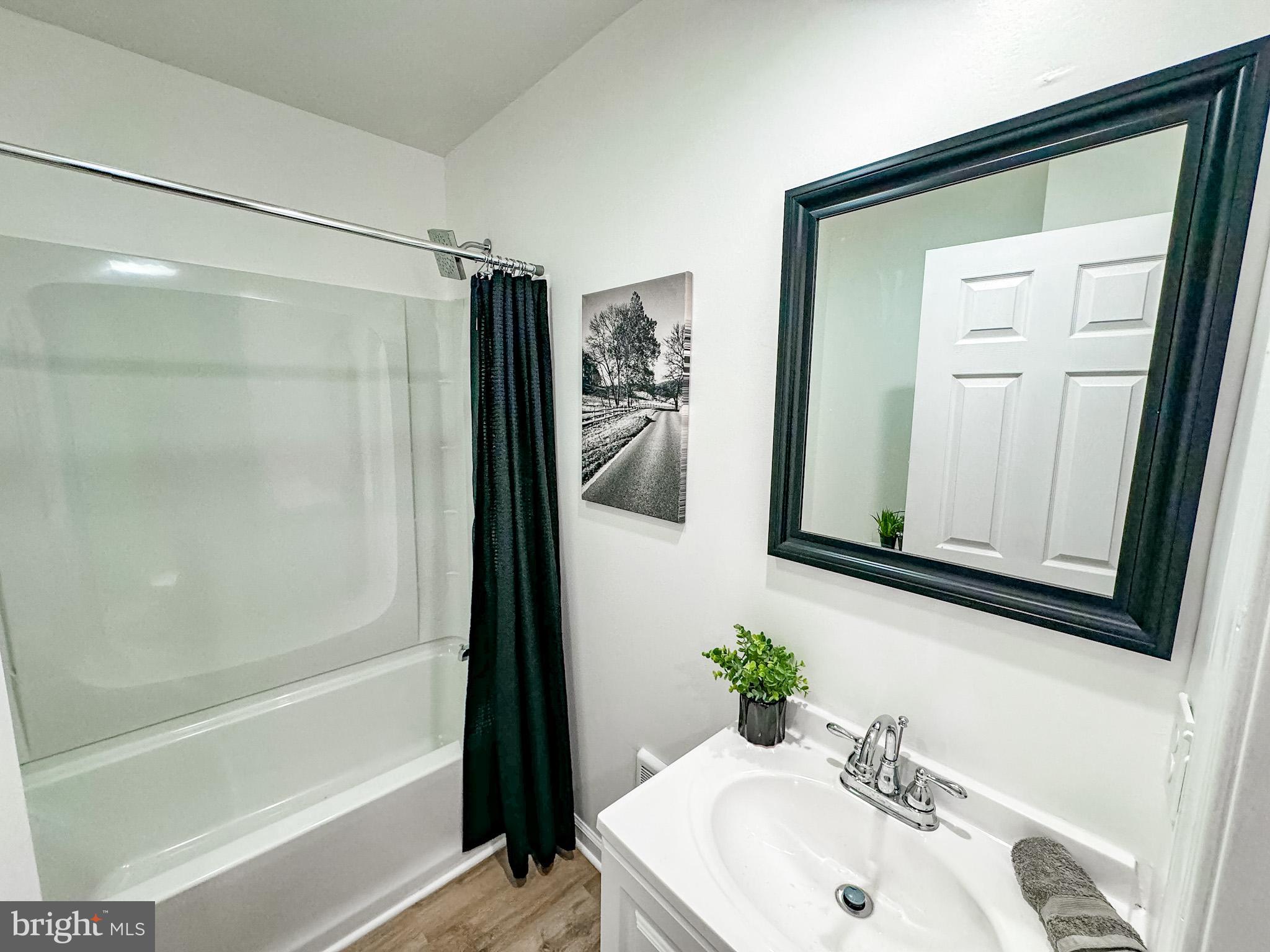 225 Ridge Road Claymont, DE 19703 - Photo 17 of 20 Full Bath