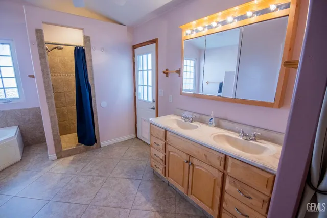 $470,000 | Undisclosed Address, Bakersfield, CA 93311