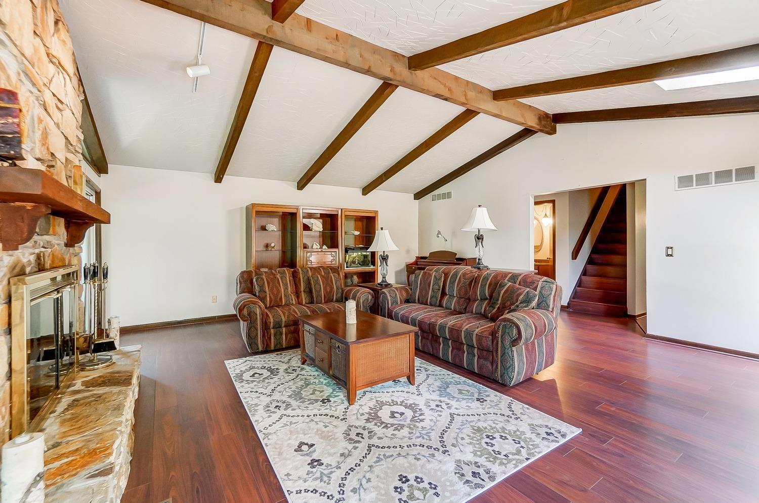 6110 Daleview Road Cincinnati, OH 45247 - Photo 6 of 47
