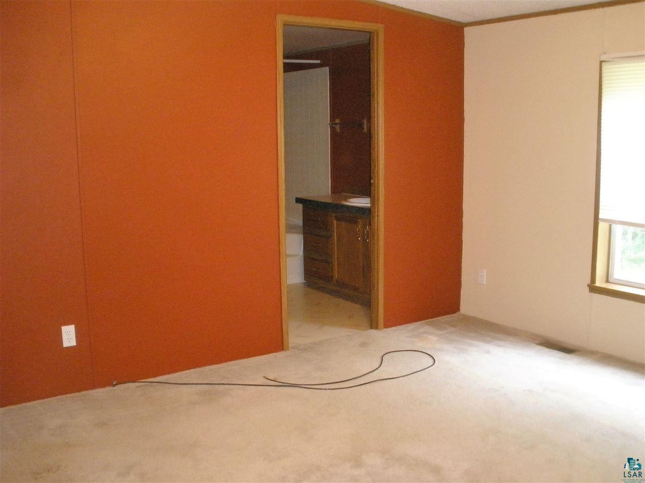 6458 Old Taft Road Duluth, MN 55803 - Photo 6 of 12 Master Bed/Bath