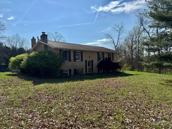 $349,900 | 15536 Lewis Road, Moores Hill, IN 47032