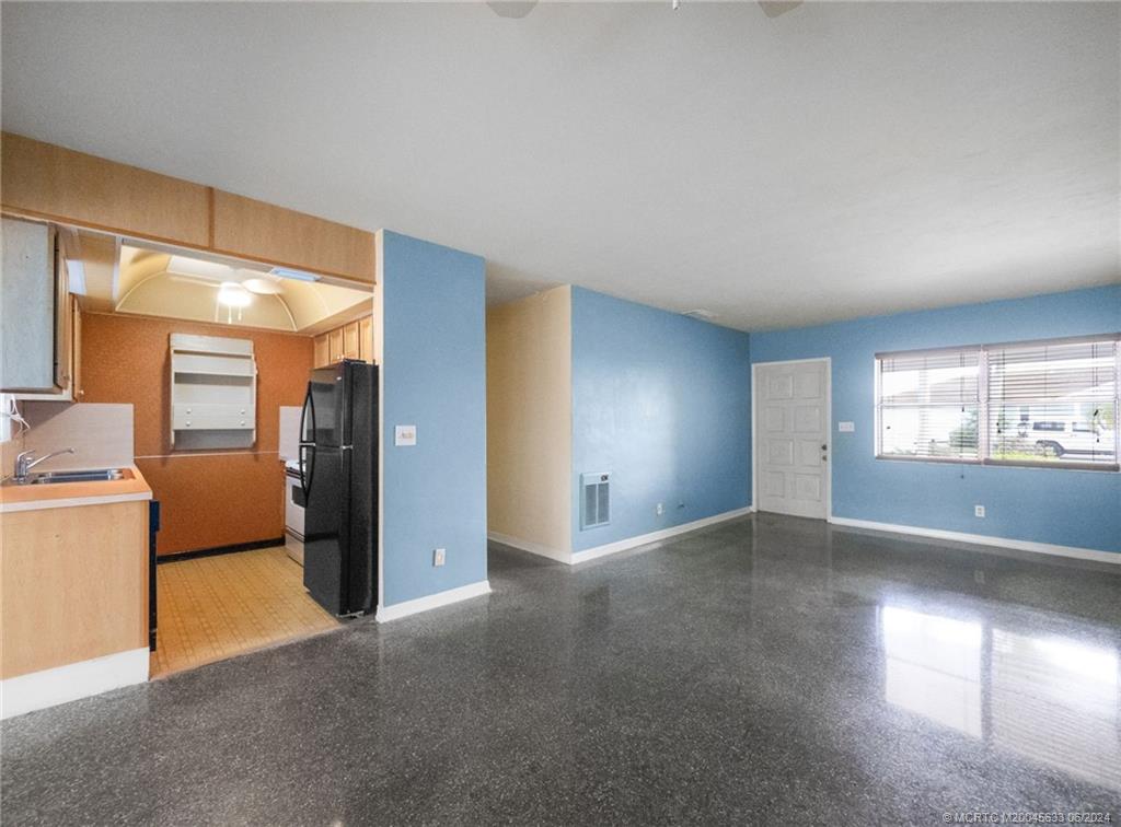165 Southwest Cabana Point Circle Stuart, FL 34994 - Photo 3 of 17 Gallery Image 3