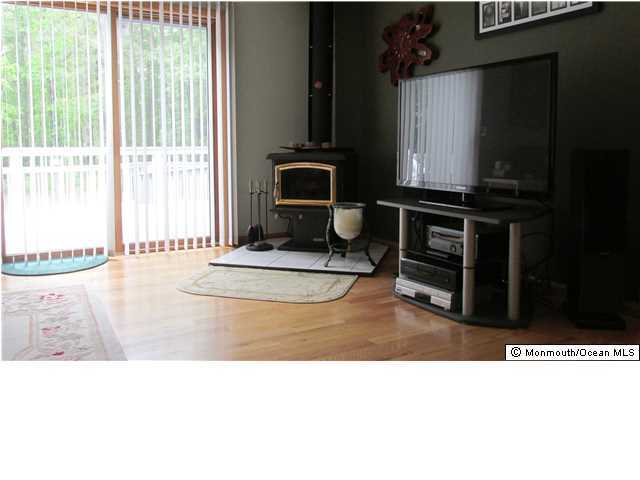 738 Reed Road Jackson, NJ 08527 - Photo 8 of 17 Additional Photo